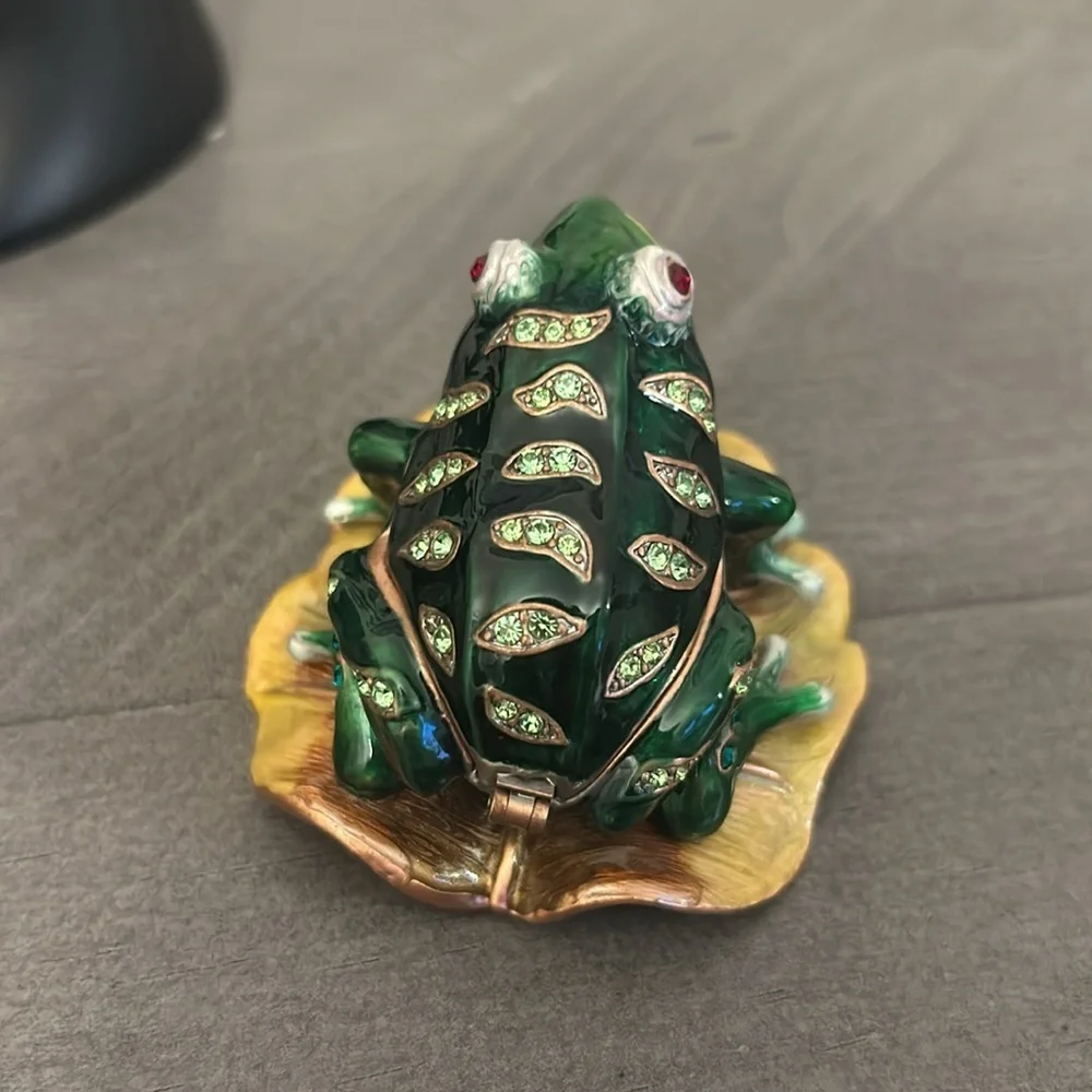 Rucinni Jeweled Trinket Box Tree Frog On Leaf